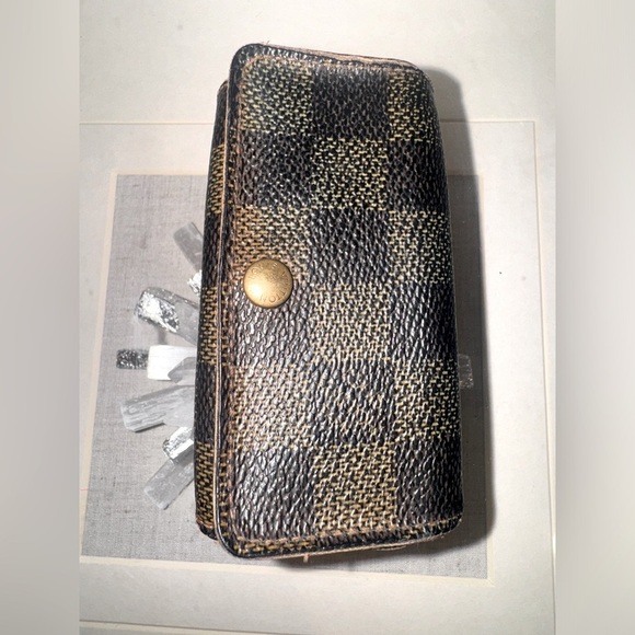 Authentic Louis Vuitton Damier Key Ring Holder - Picture 1 of 12